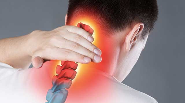 Douleurs cervicales liées aux troubles de l'ATM